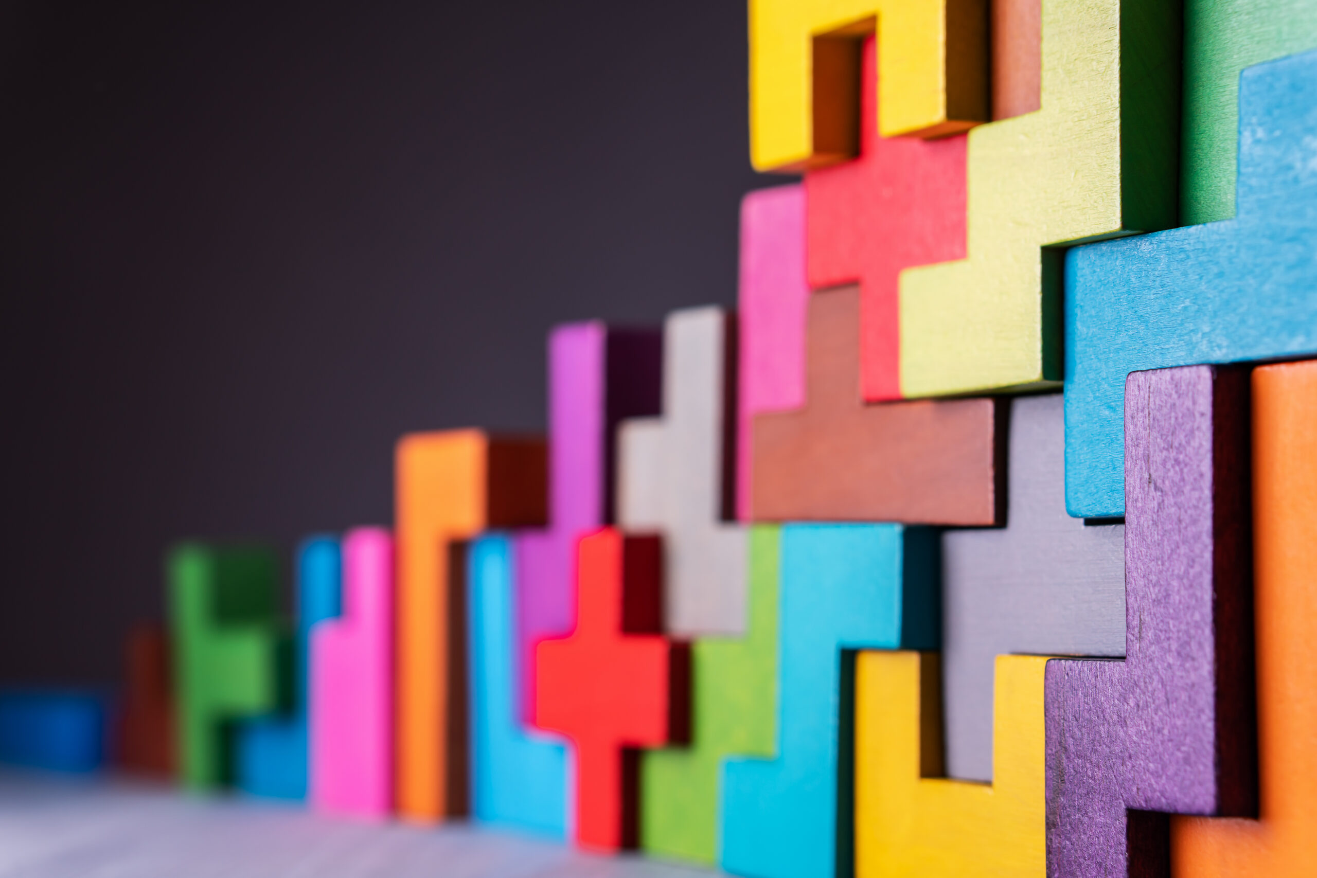 The,Concept,Of,Logical,Thinking.,Geometric,Shapes,On,A,Gray Leadership